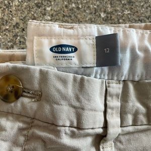 Old Navy 3 inch khaki shorts